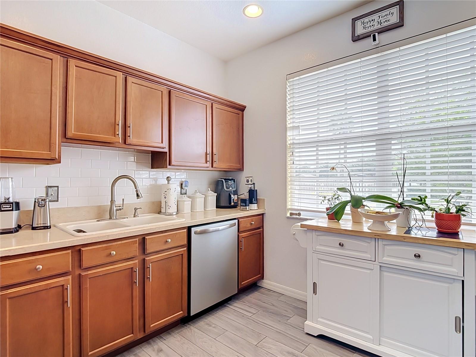 1203 SUMMERGATE DR — photo 23