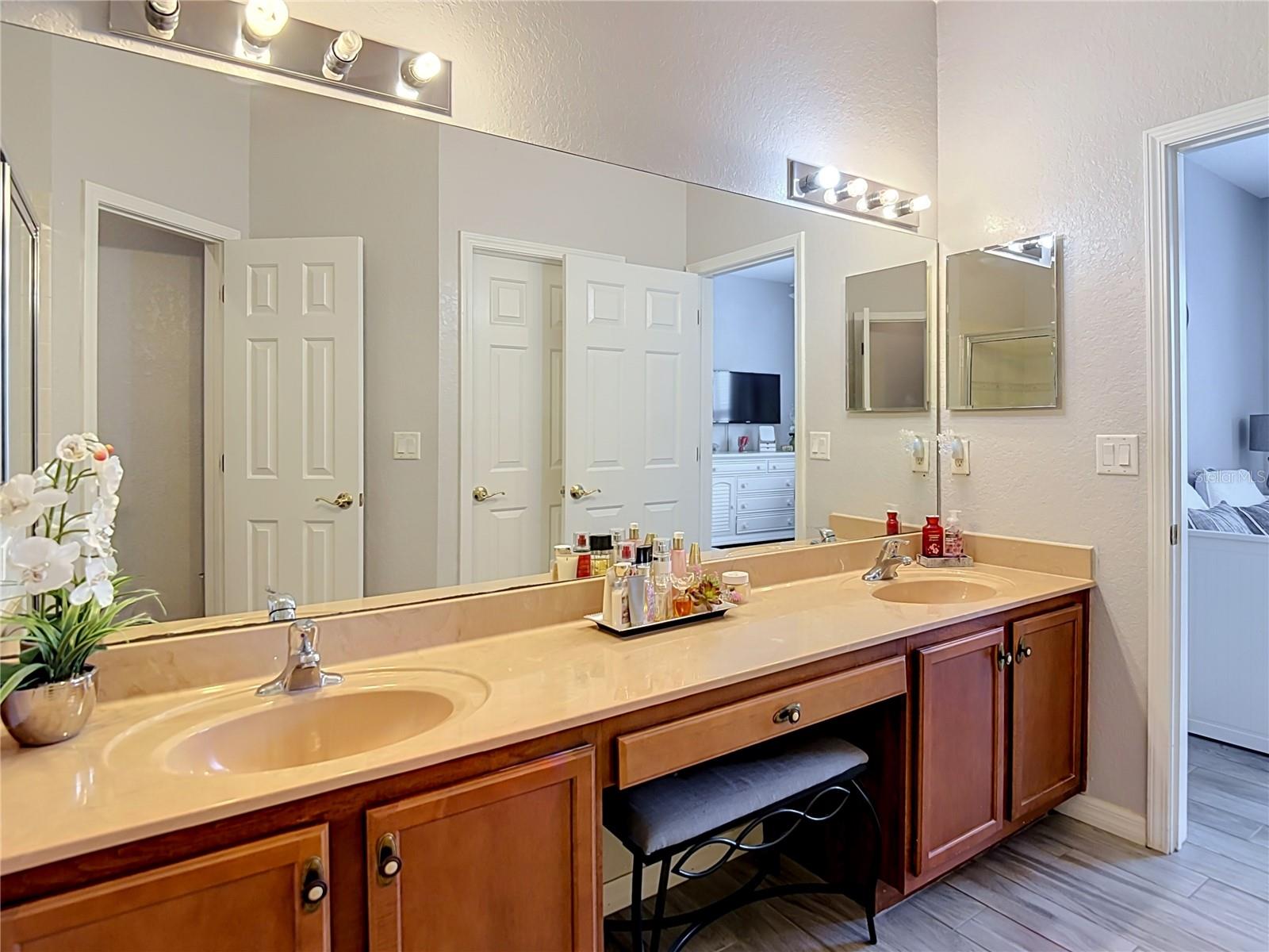 1203 SUMMERGATE DR — photo 57