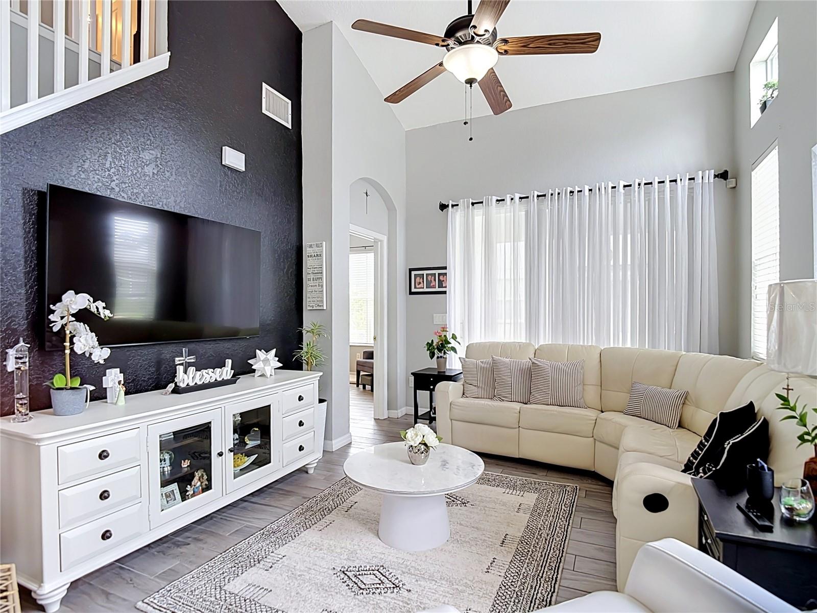 1203 SUMMERGATE DR — photo 11