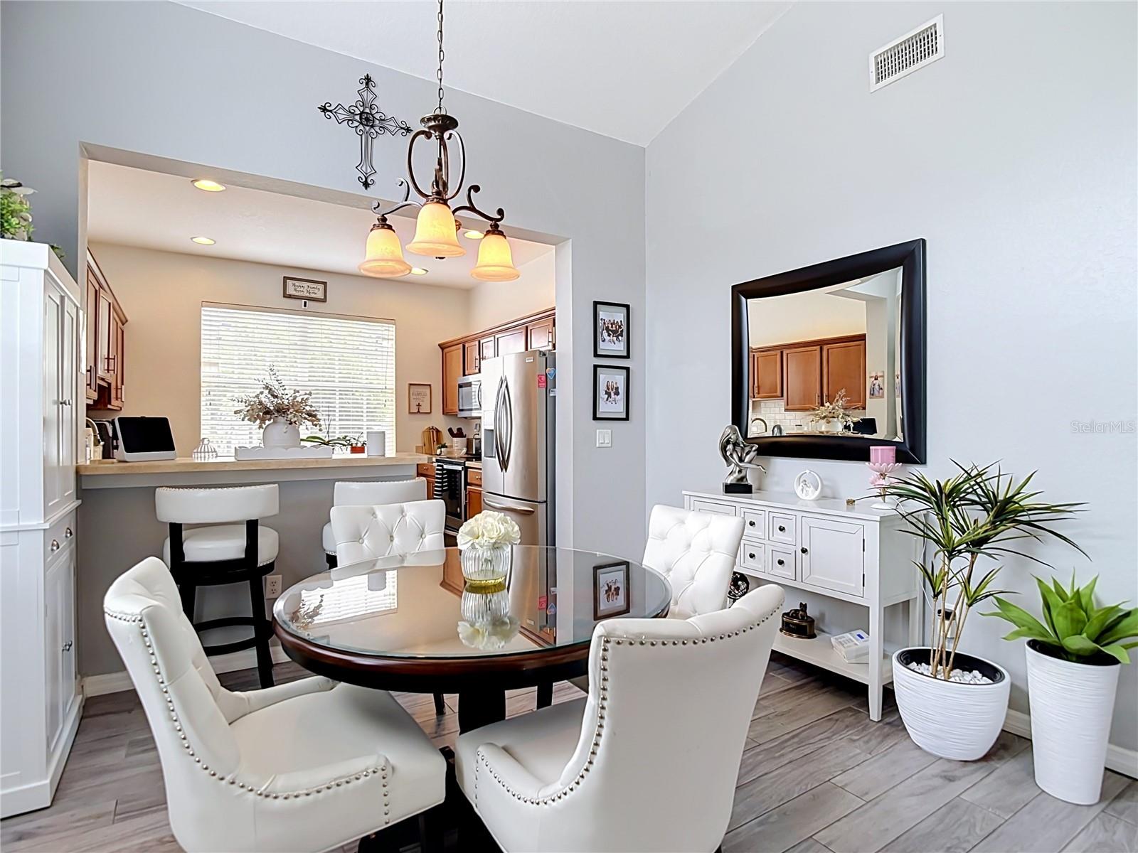 1203 SUMMERGATE DR — photo 18