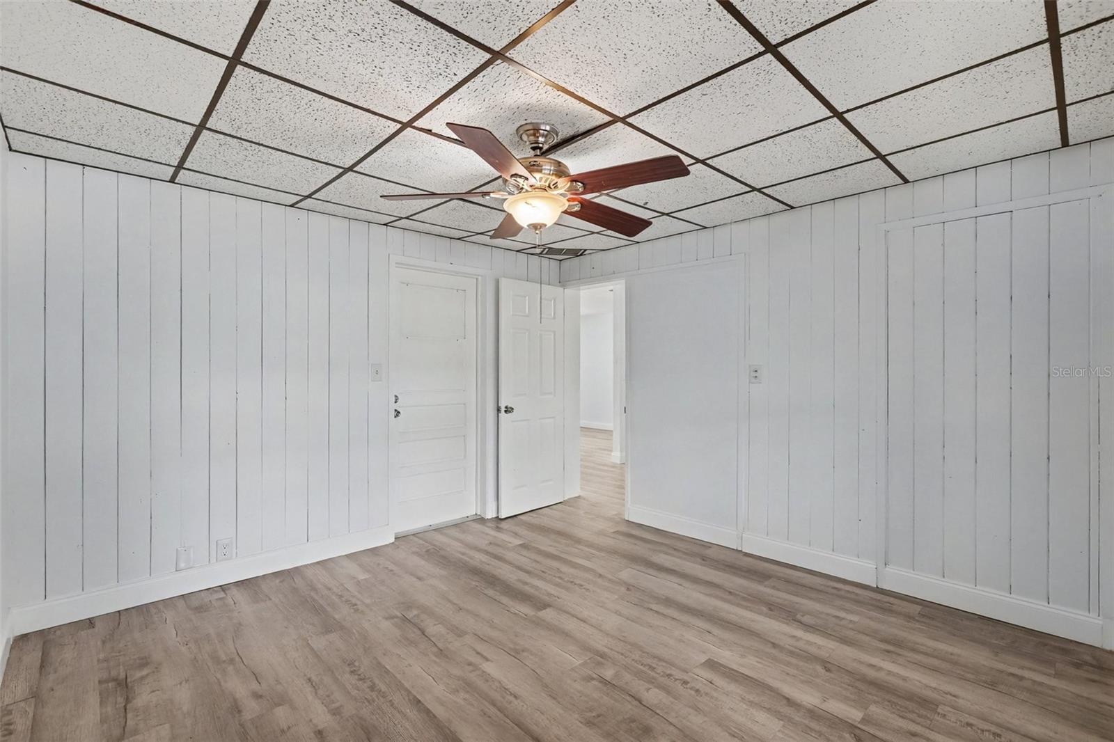 404 E MORGAN ST — photo 18