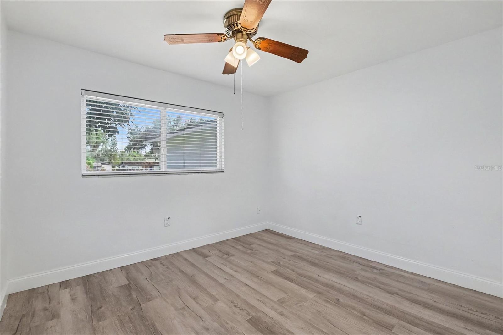404 E MORGAN ST — photo 21