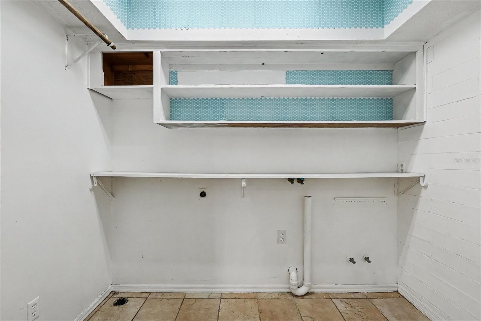 404 E MORGAN ST — photo 13