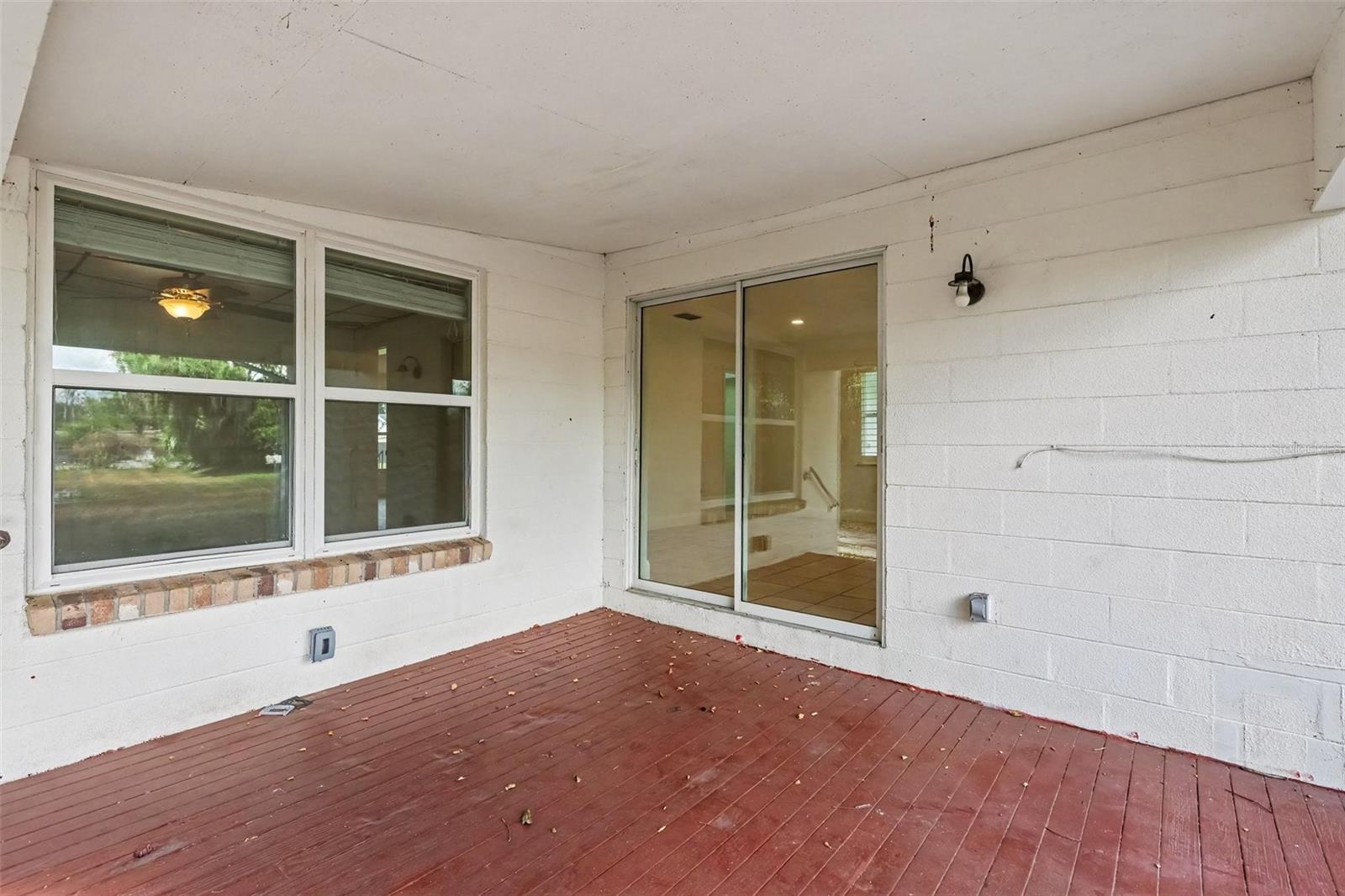 404 E MORGAN ST — photo 23