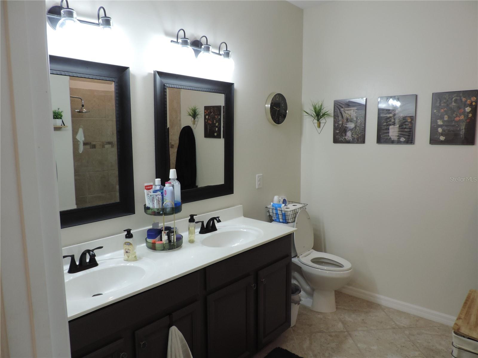 5070 LAYTON DR — photo 13