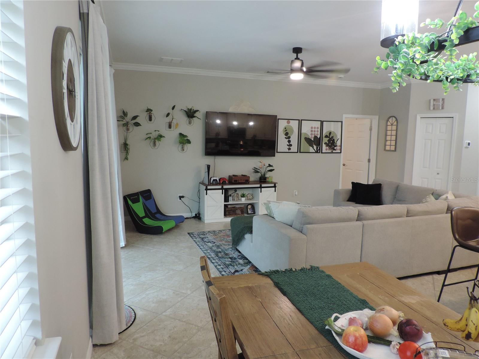 5070 LAYTON DR — photo 9