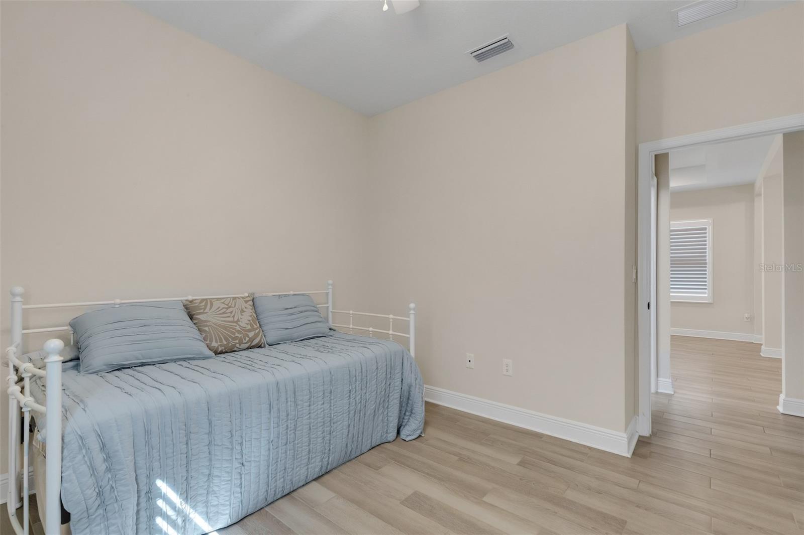 10426 CROOKED CREEK CT — photo 23