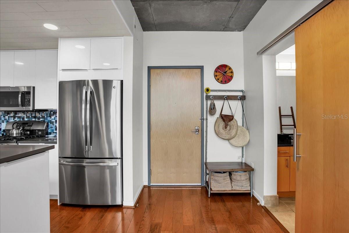 101 S 12TH ST #405 — photo 2