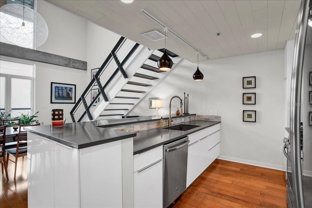 101 S 12TH ST #405 — photo 6