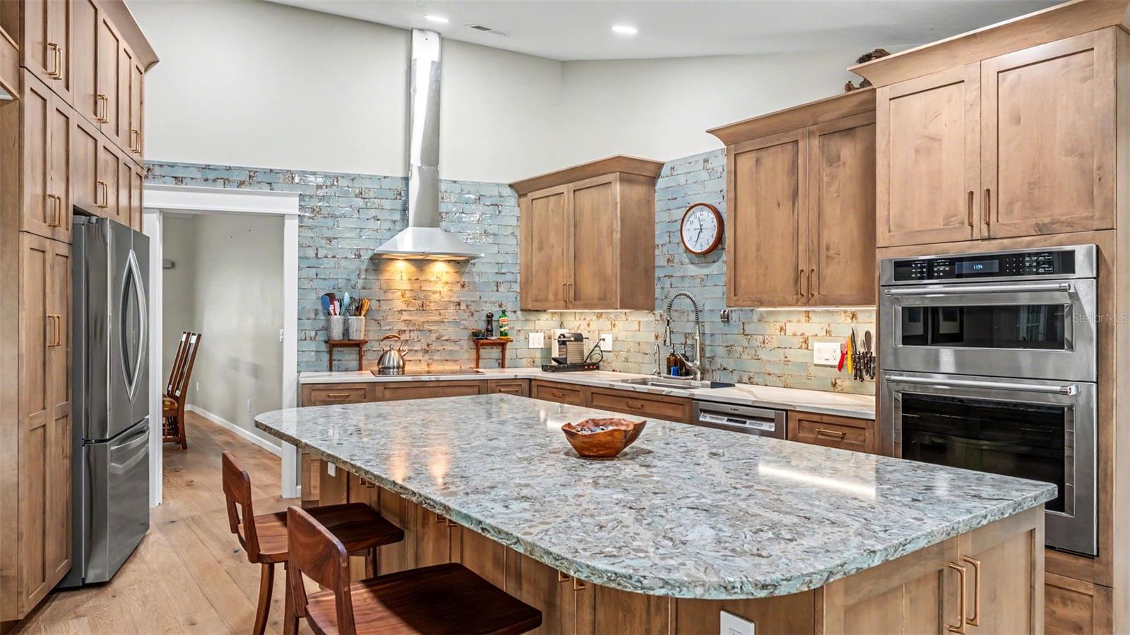 2712 LAUREL OAK DR — photo 6