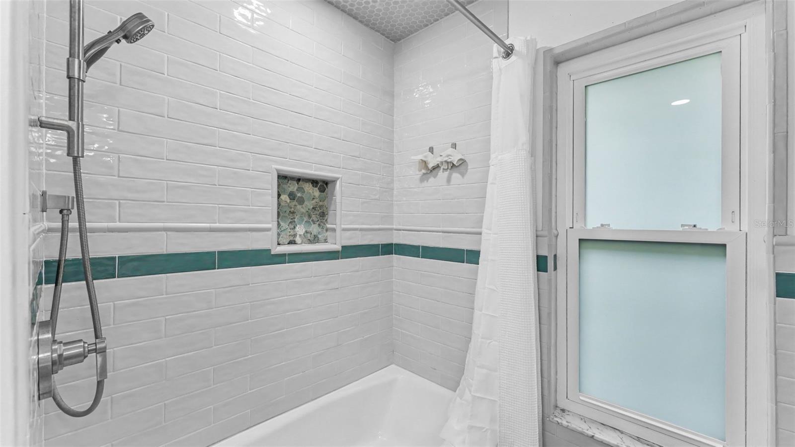 2712 LAUREL OAK DR — photo 35