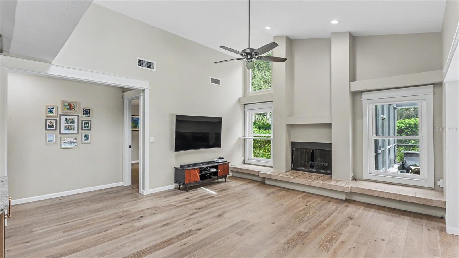 2712 LAUREL OAK DR — photo 10