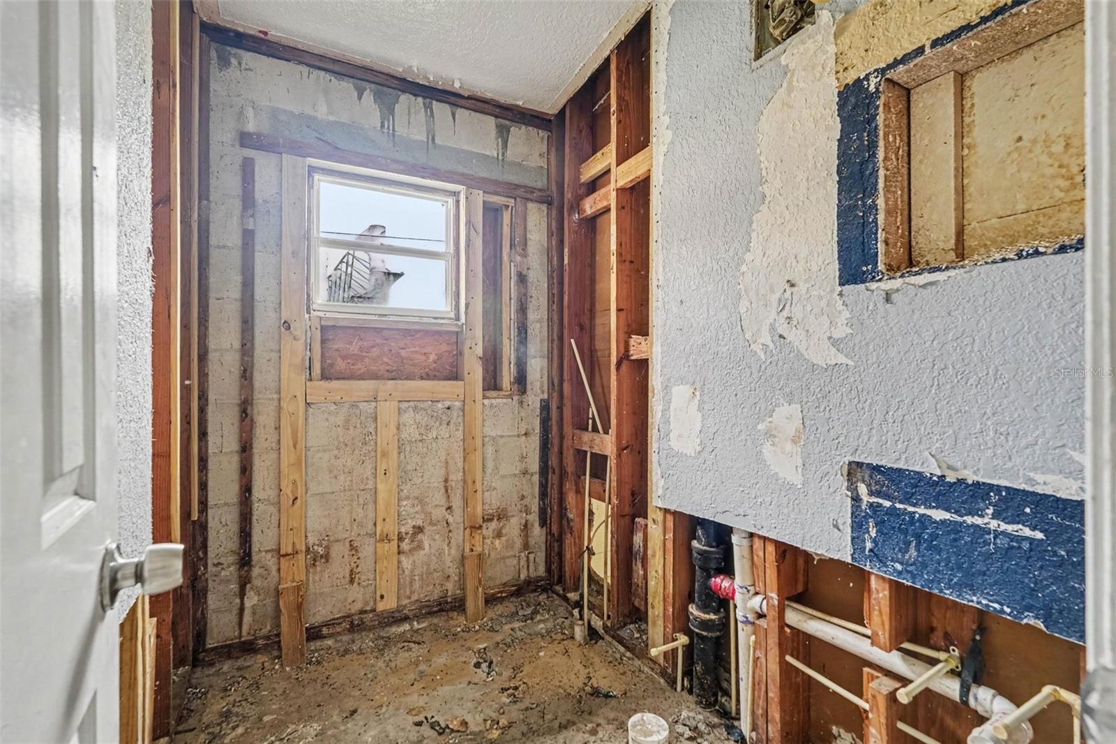 10925 N FLORENCE AVE — photo 16