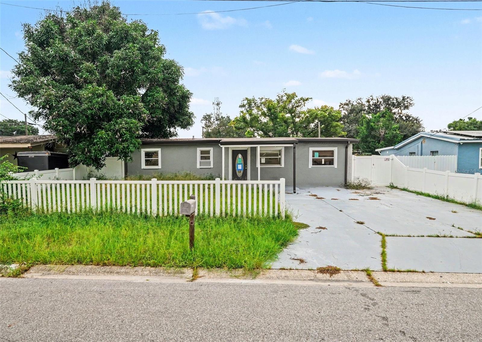 10925 N FLORENCE AVE — photo 2