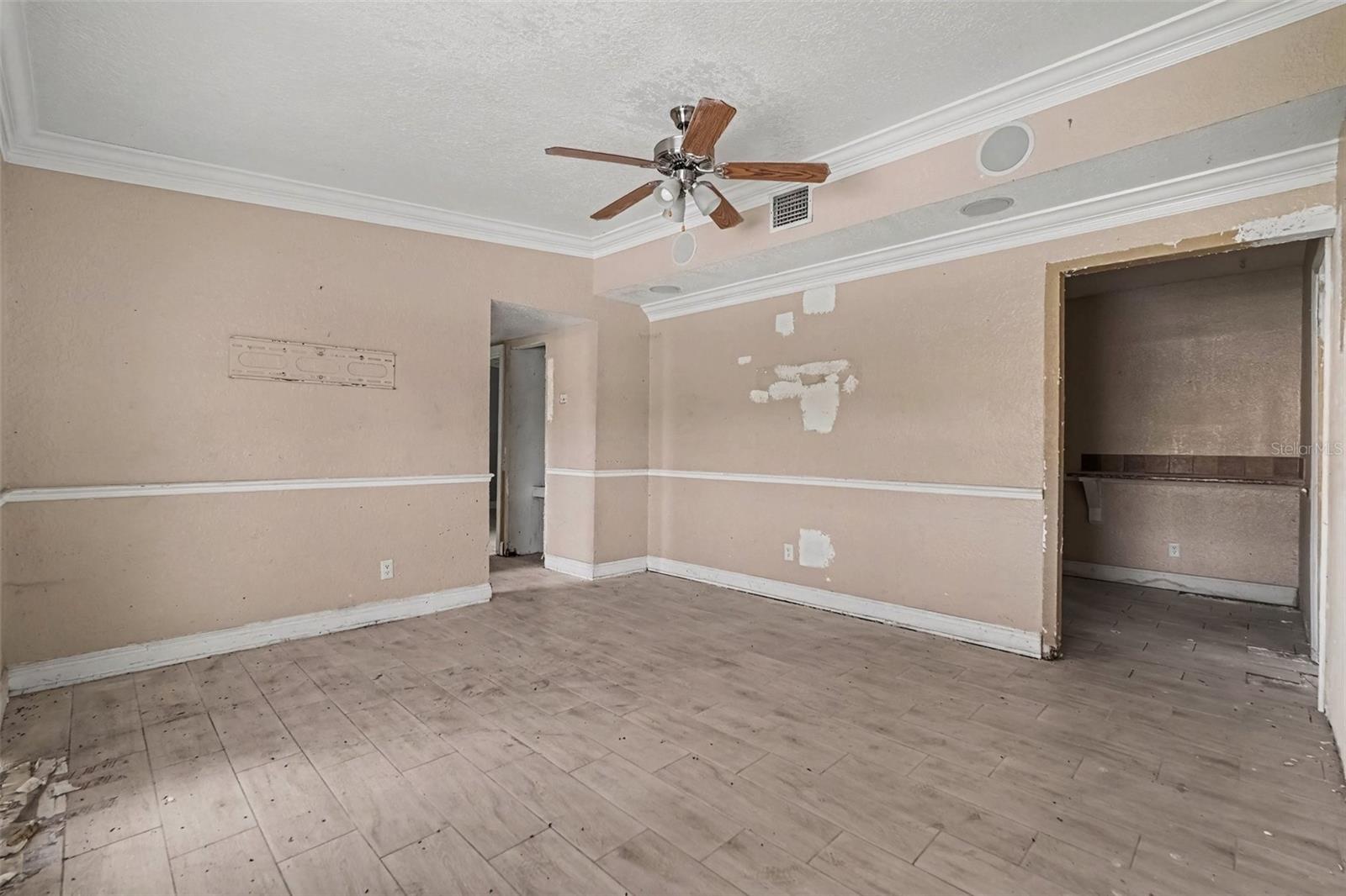 10925 N FLORENCE AVE — photo 9