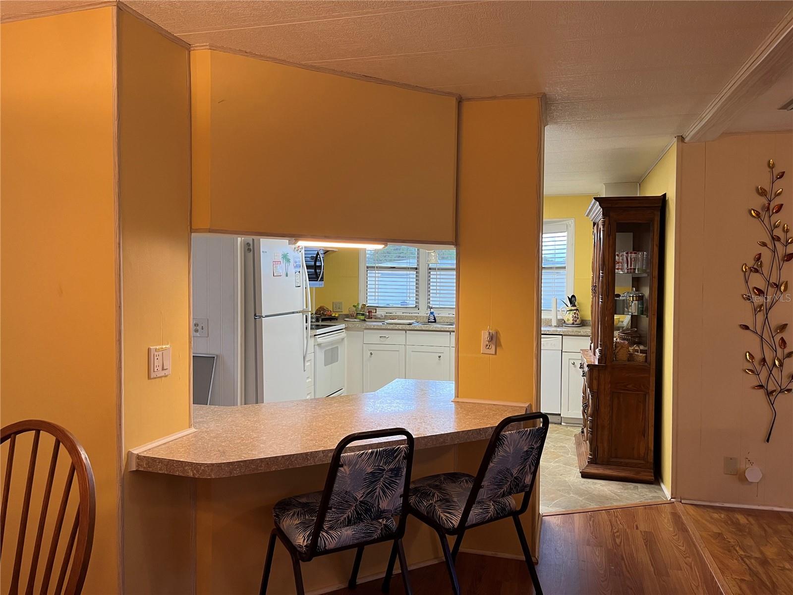 804 CERVINA DR N — photo 23