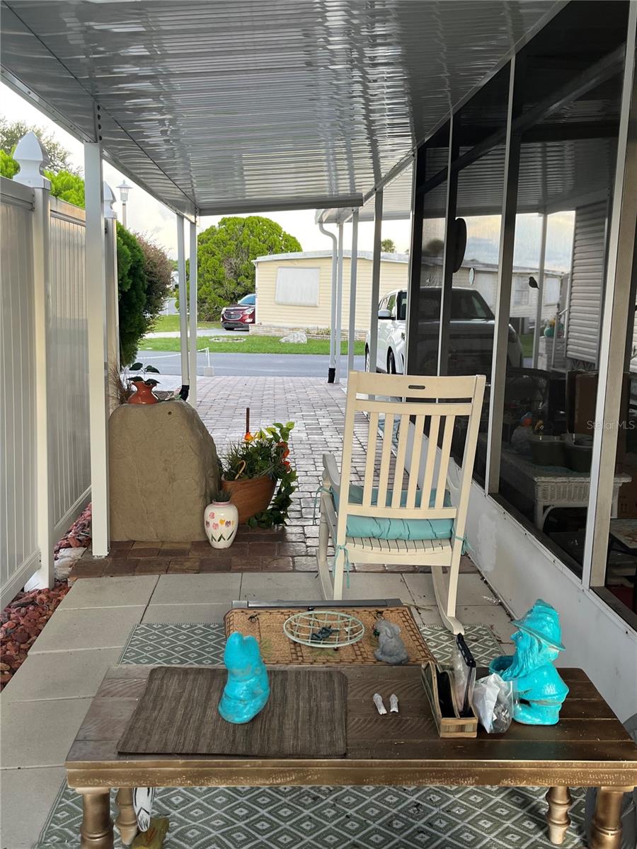 804 CERVINA DR N — photo 30