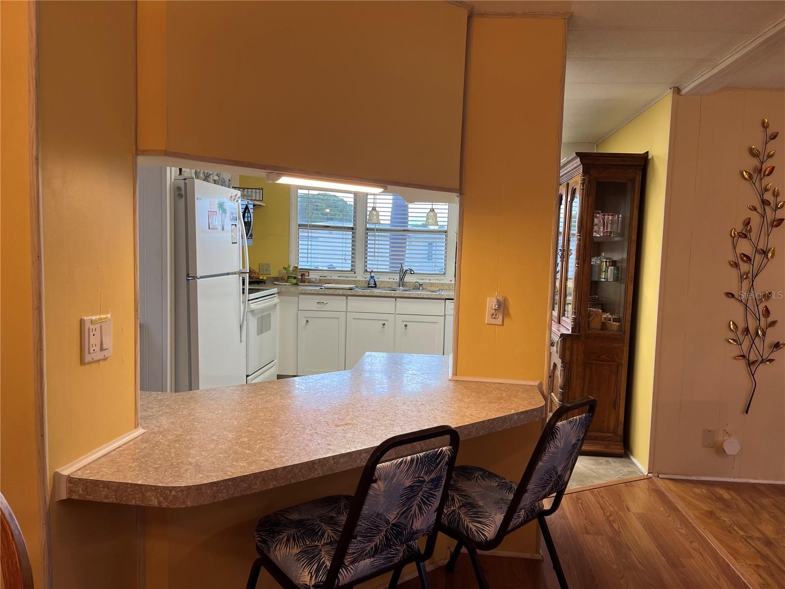 804 CERVINA DR N — photo 25