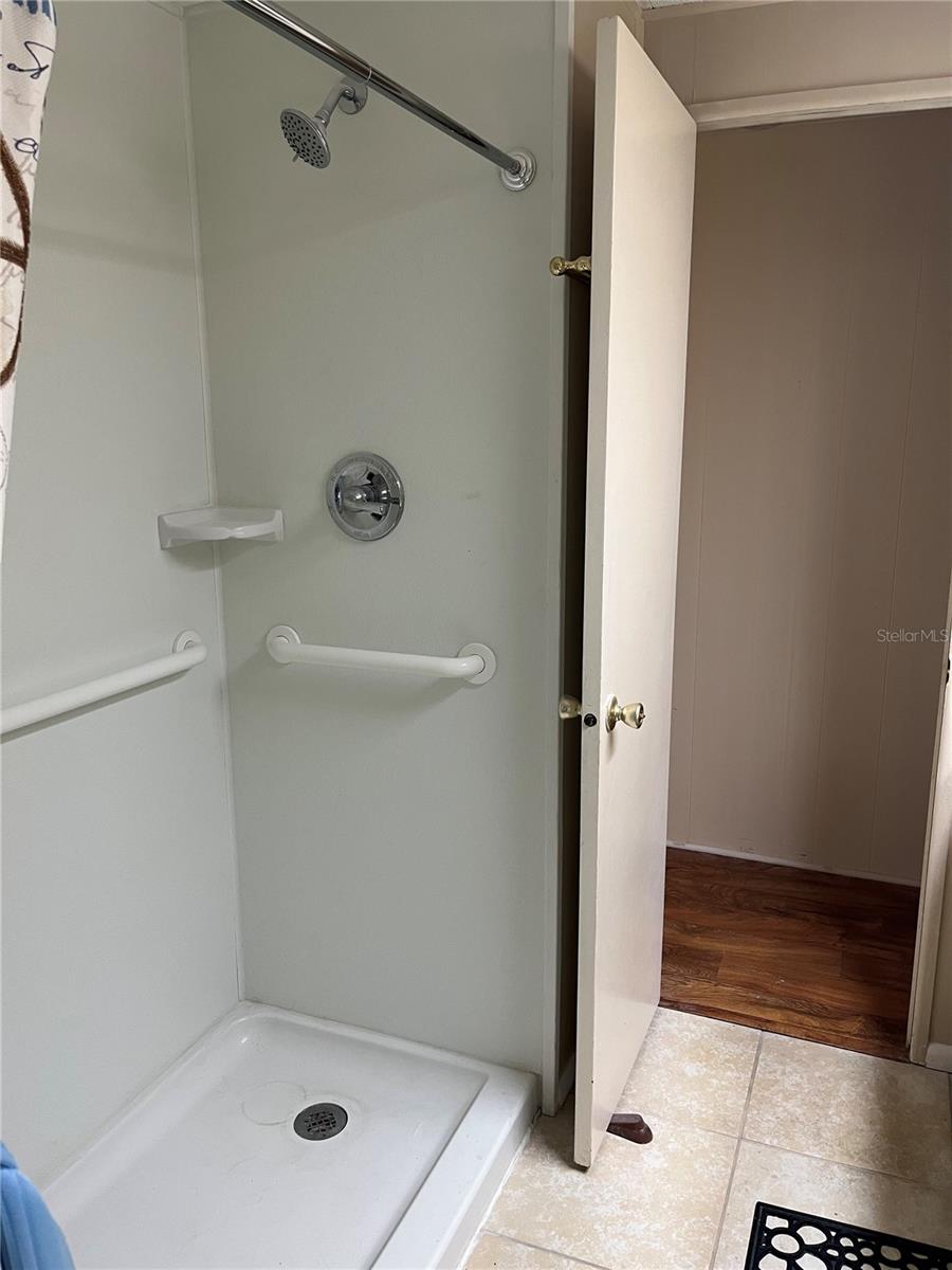 804 CERVINA DR N — photo 14
