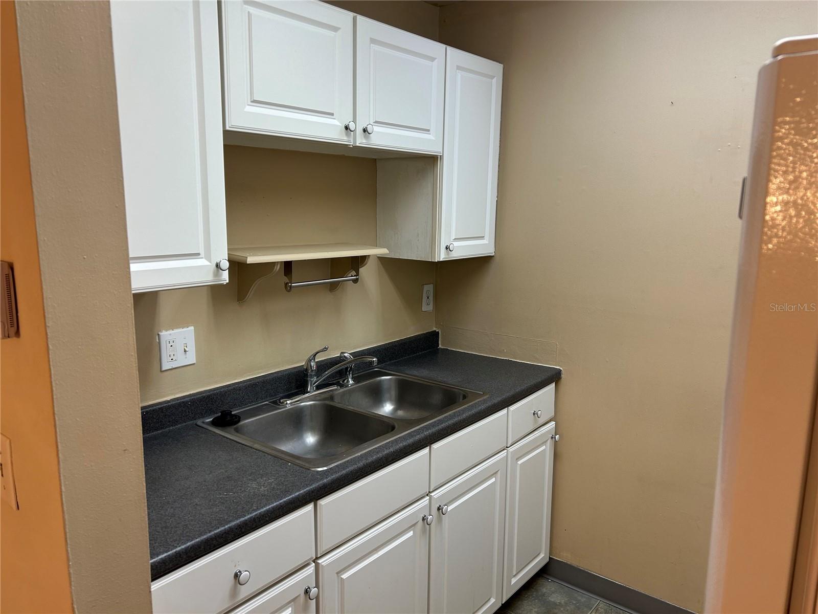 2442 ENTERPRISE RD #5 — photo 10