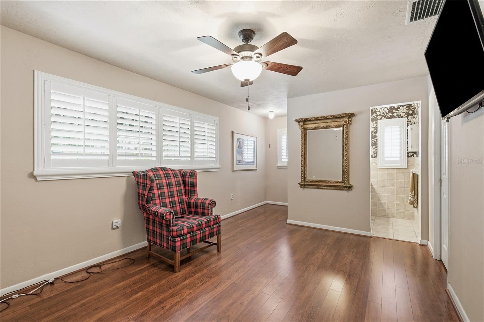 233 WESTWINDS DR — photo 19