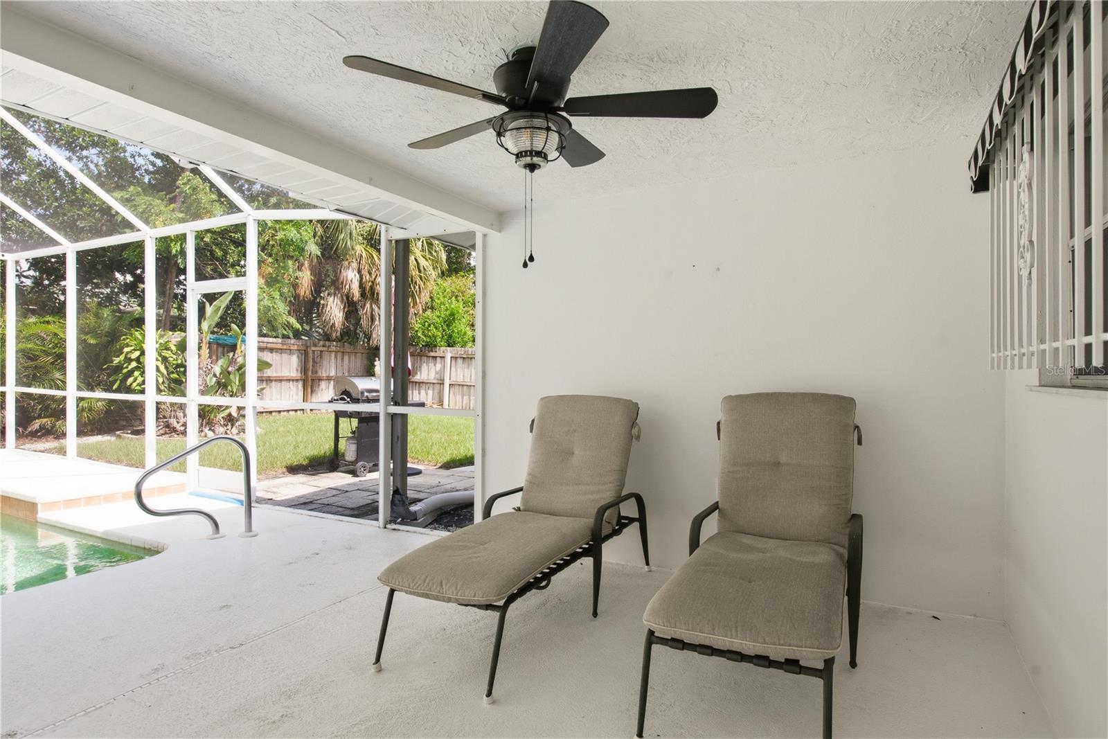 233 WESTWINDS DR — photo 35