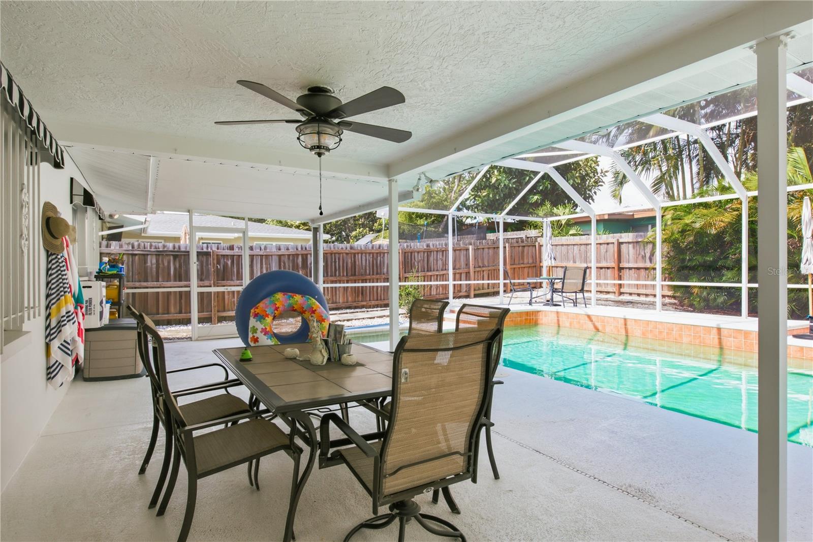 233 WESTWINDS DR — photo 33