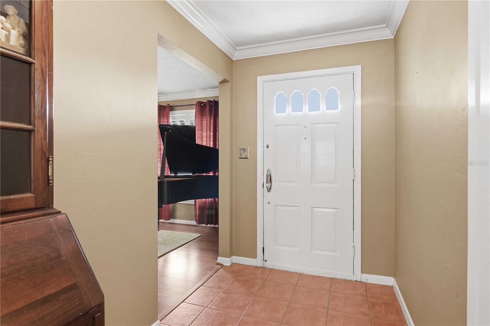 233 WESTWINDS DR — photo 5