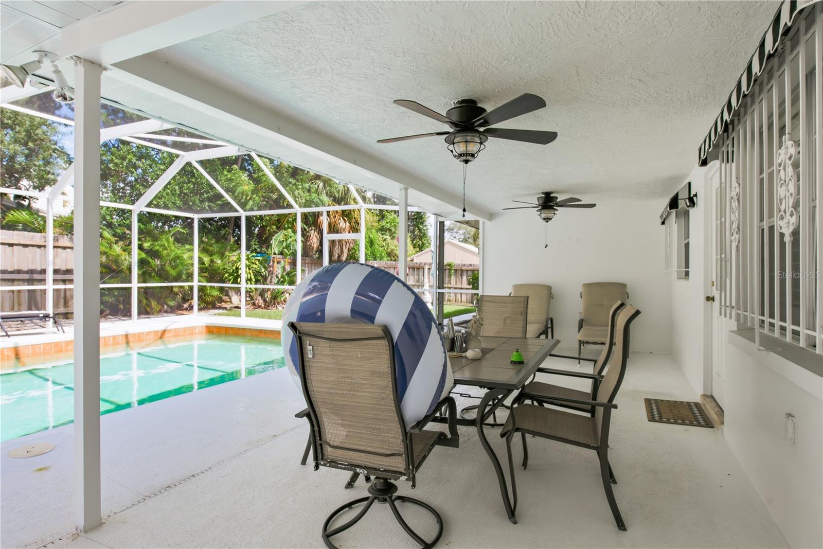233 WESTWINDS DR — photo 34