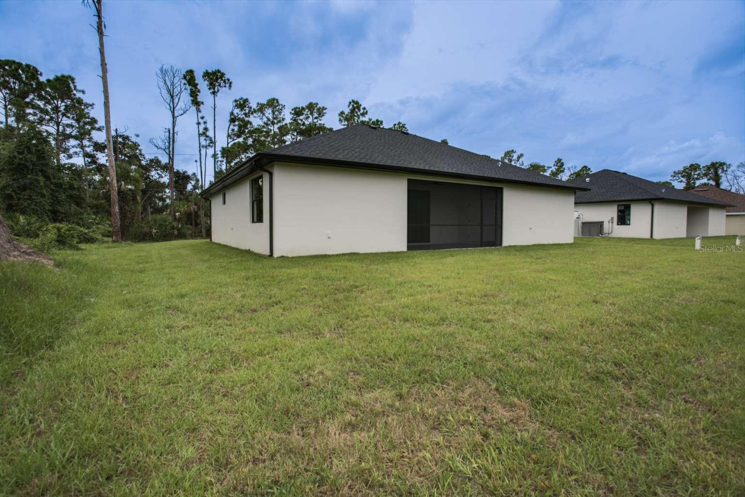 5752 SHAFFER AVE — photo 38