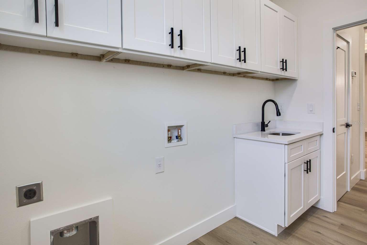 5752 SHAFFER AVE — photo 15