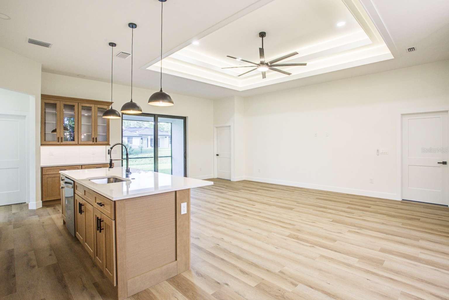 5752 SHAFFER AVE — photo 11