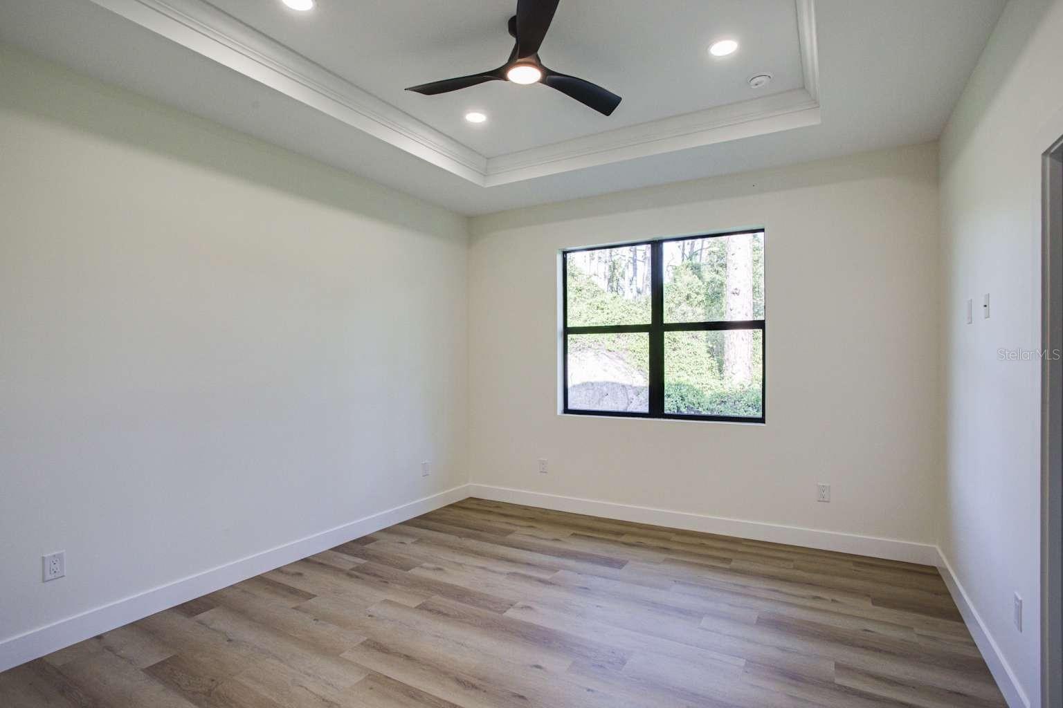 5752 SHAFFER AVE — photo 23