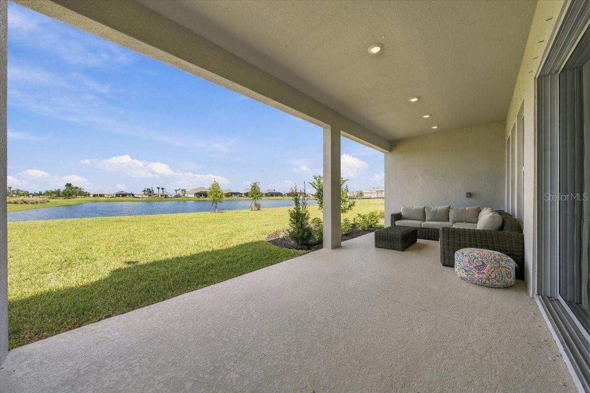 13705 IONA AVE — photo 38