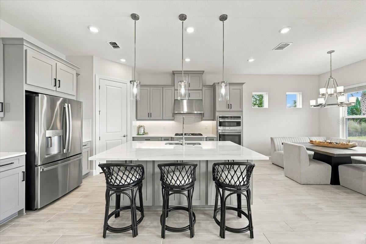 13705 IONA AVE — photo 12