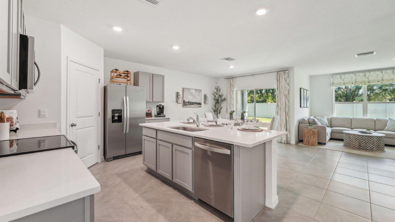 7650 WHEAT STONE DR — photo 3