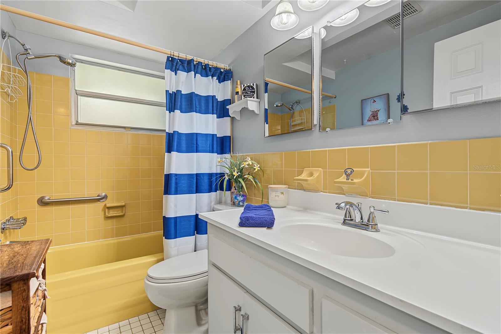 7512 HOLLY LAKE LN — photo 23