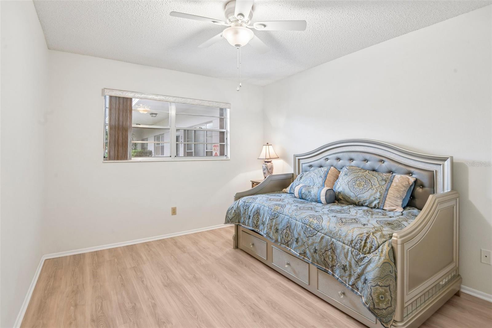 2461 RHODESIAN DR #15 — photo 20