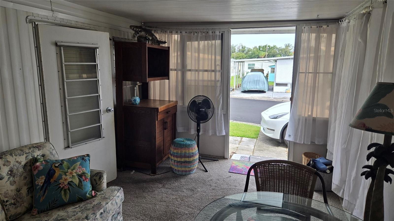 3323 BONNIE DR — photo 15