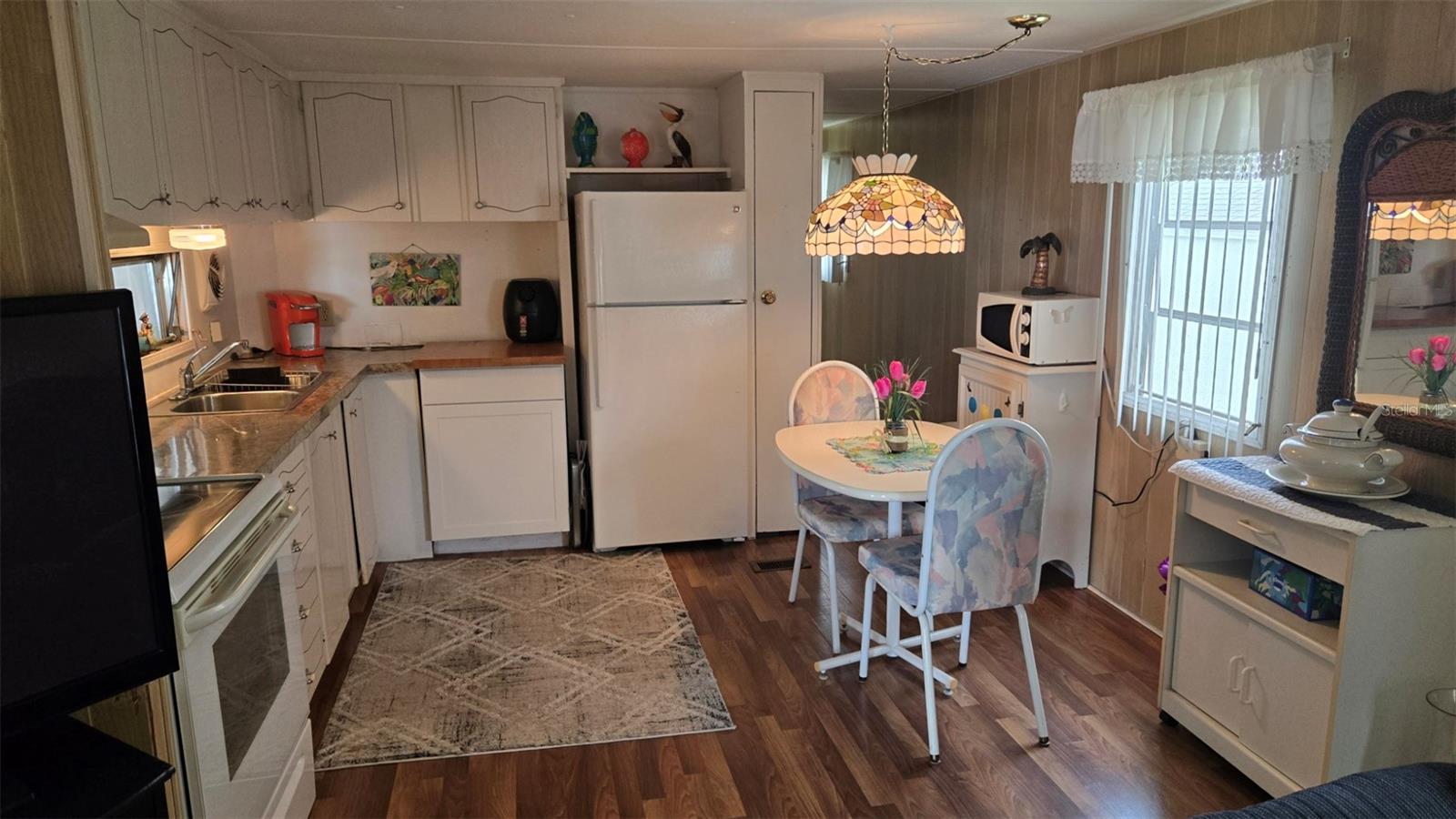 3323 BONNIE DR — photo 4