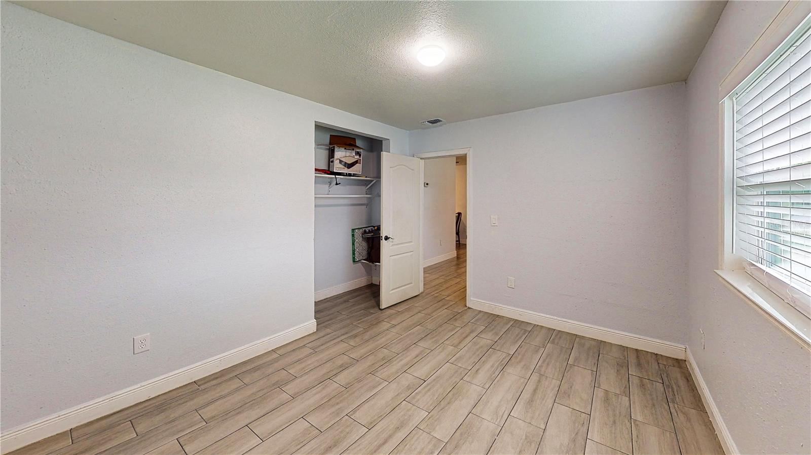 330 12TH ST W — photo 12
