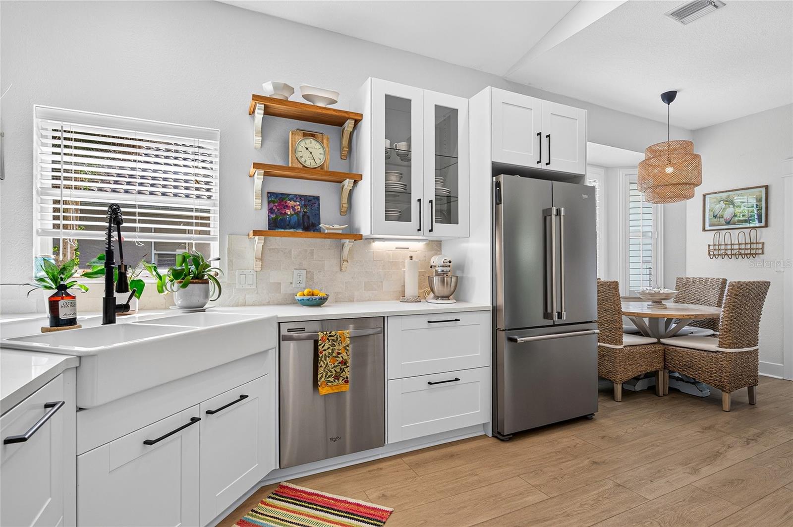 836 CONNEMARA CIR — photo 4