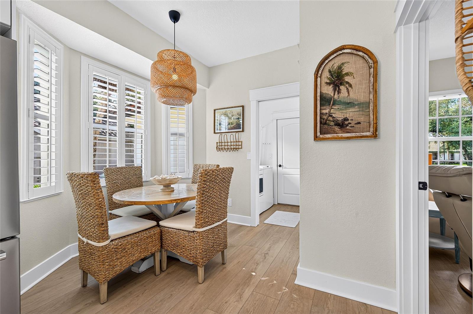 836 CONNEMARA CIR — photo 5