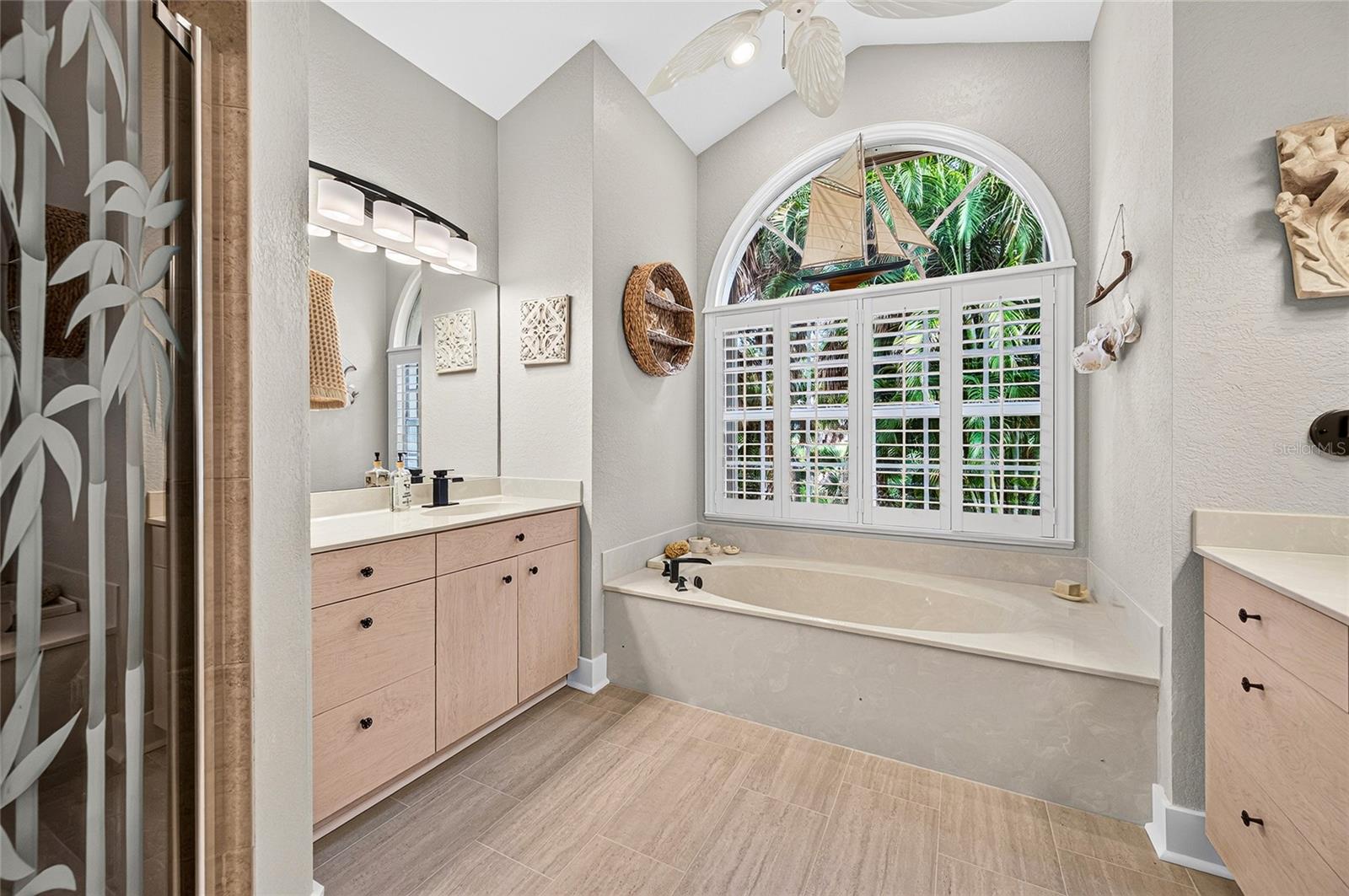 836 CONNEMARA CIR — photo 52
