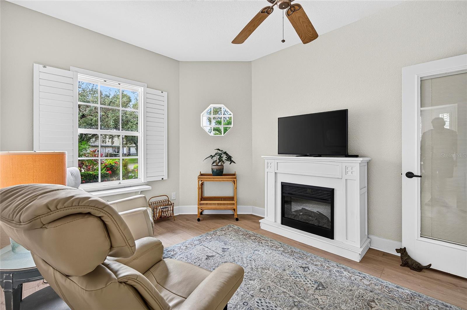 836 CONNEMARA CIR — photo 31