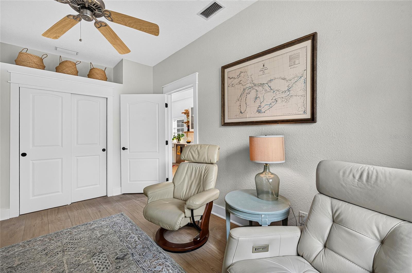 836 CONNEMARA CIR — photo 32