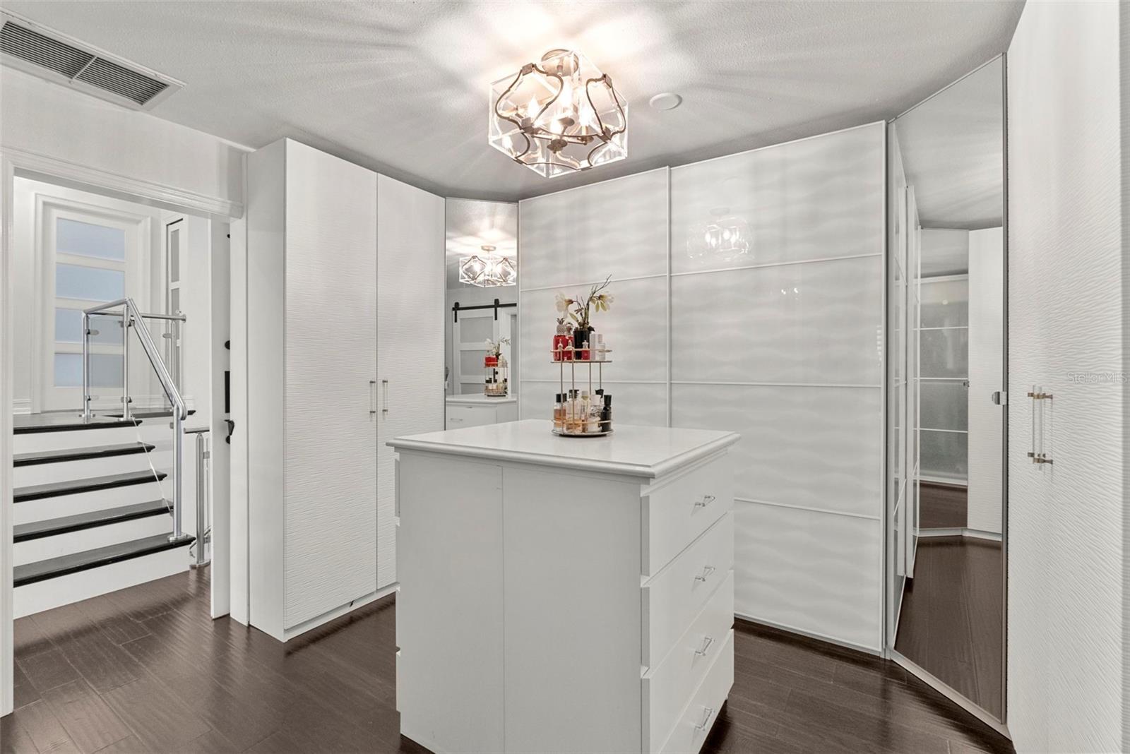 5424 BAYSHORE BLVD #12 — photo 36