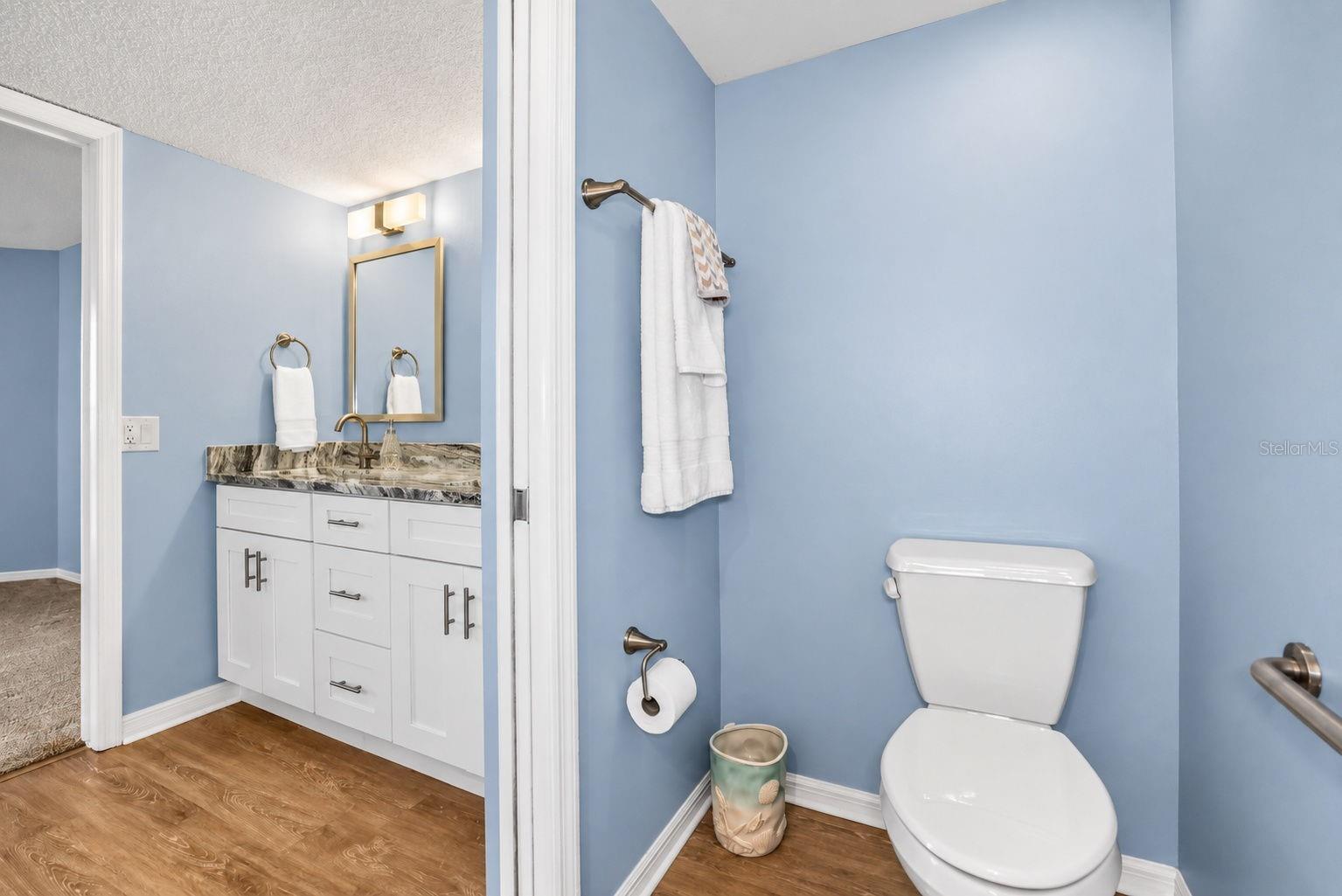 690 ISLAND WAY #606 — photo 33
