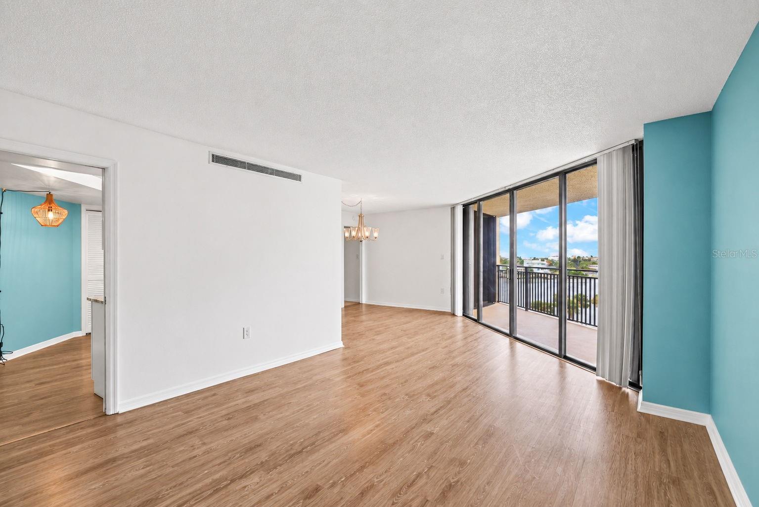 690 ISLAND WAY #606 — photo 11