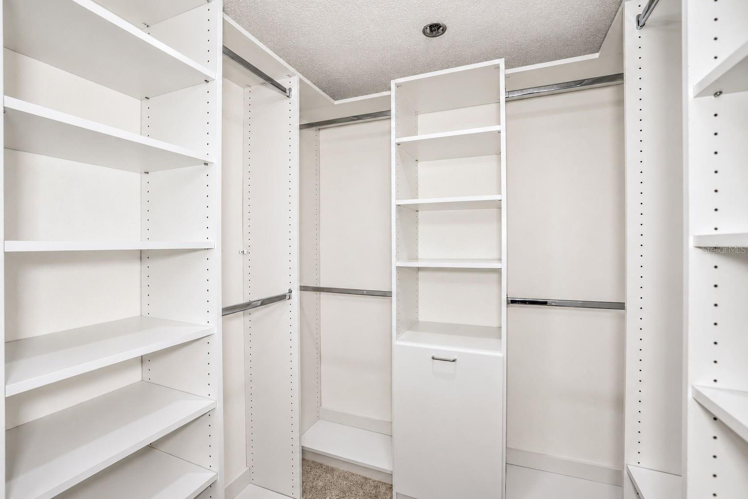 690 ISLAND WAY #606 — photo 31